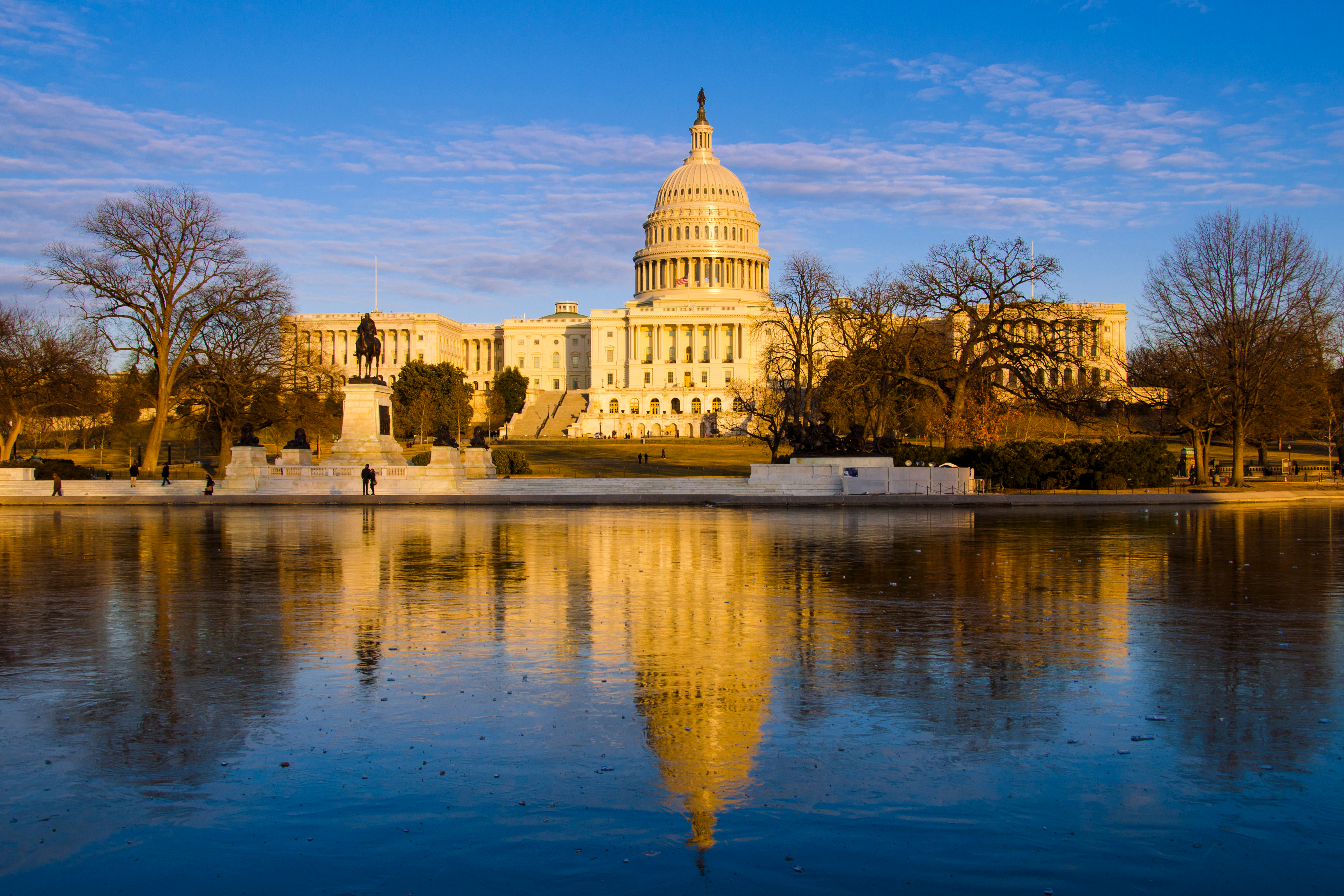 Unites States Capitol at sunset - Image