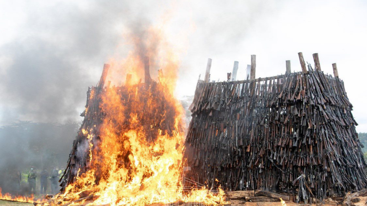 A pyre of 5,144 excess small arms and light weapons (SA/LW) burns on the outskirts of Nairobi, Kenya. (Photo Courtesy of State House Kenya)