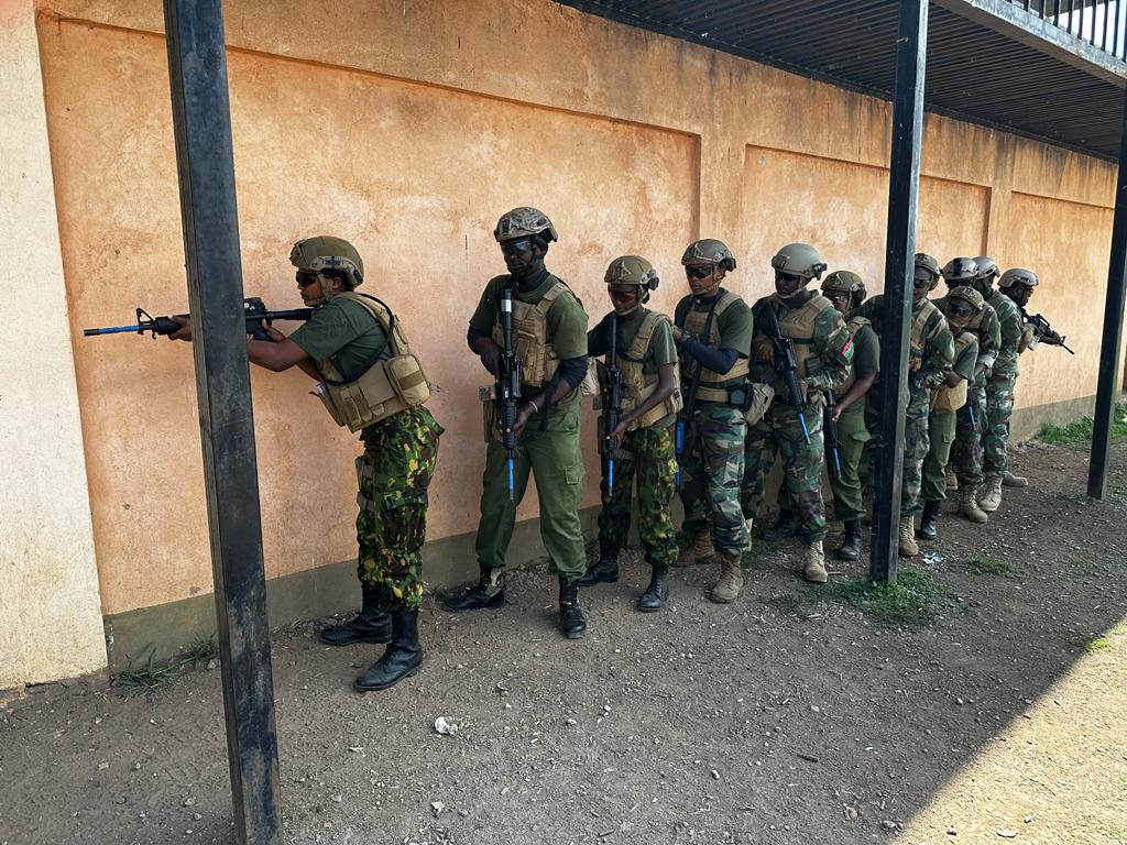 Kenyan CRT Female and Male officers train together Feb 2023
